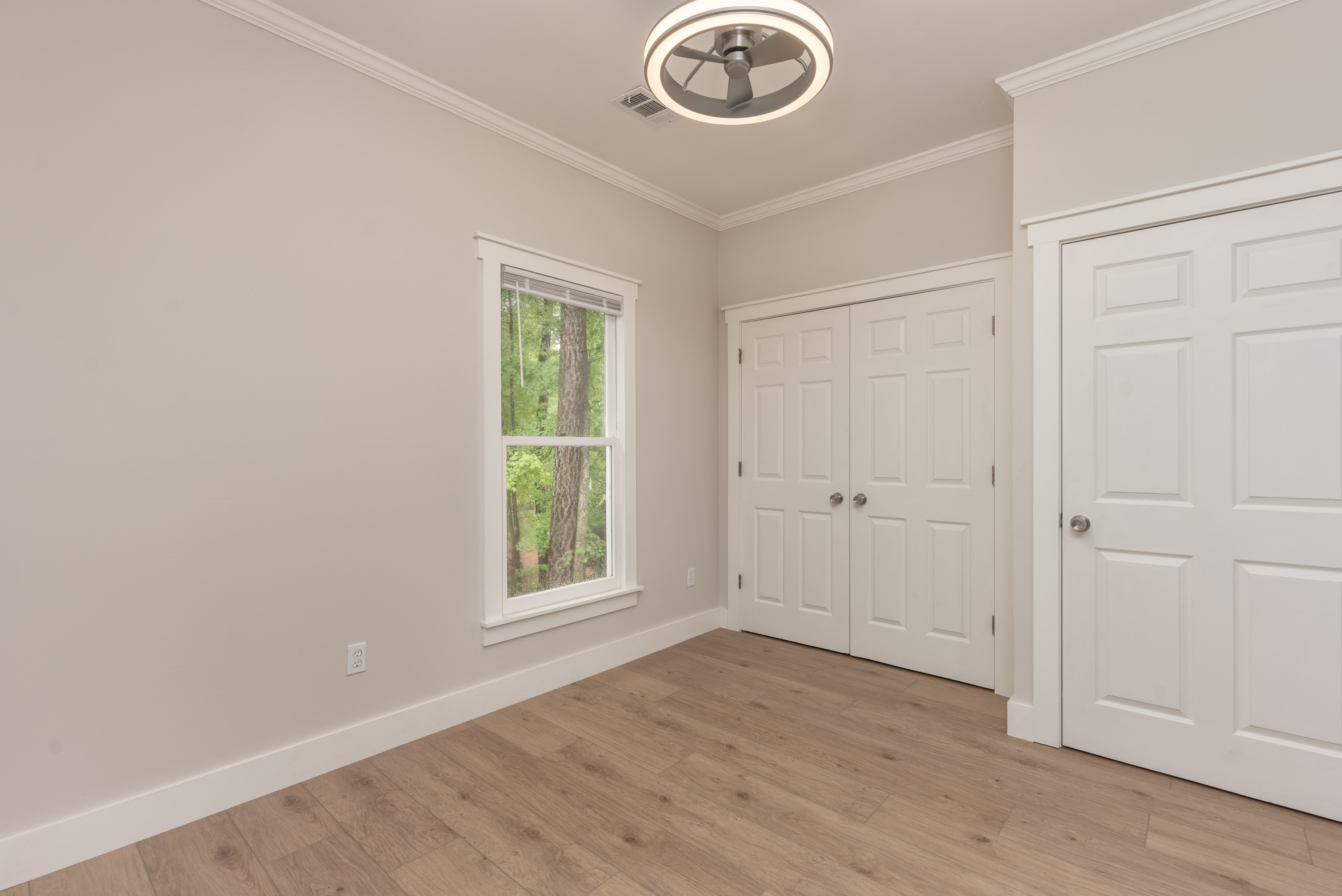 1101 Maple Ridge Way image 12